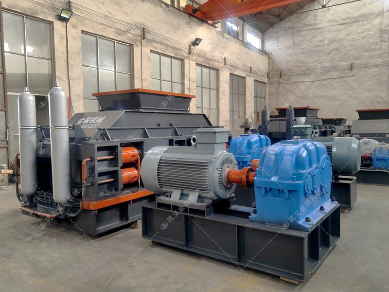 1810液壓對輥制砂機一小時產量多少？