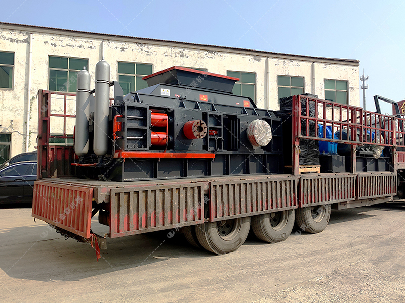 1810液壓對輥制砂機一小時產量多少？