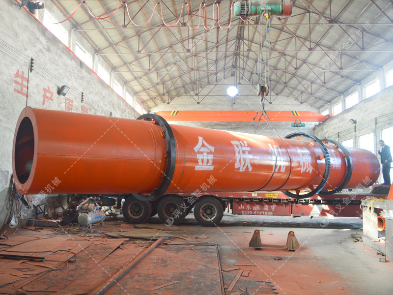 烘干機和兩臺小型對輥破碎機發(fā)往湖南永興破碎烘干銅渣