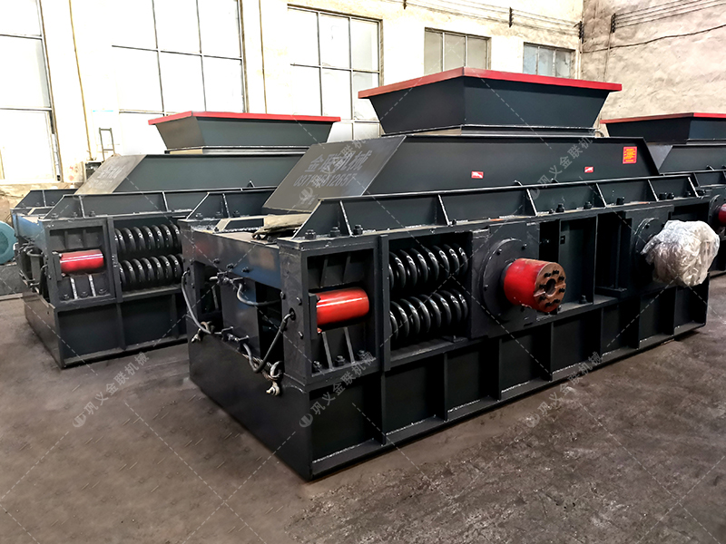 錳鋼對(duì)輥破碎機(jī)會(huì)出現(xiàn)堵塞現(xiàn)象嗎? 錳鋼對(duì)輥破碎機(jī)會(huì)出現(xiàn)堵塞現(xiàn)象嗎?